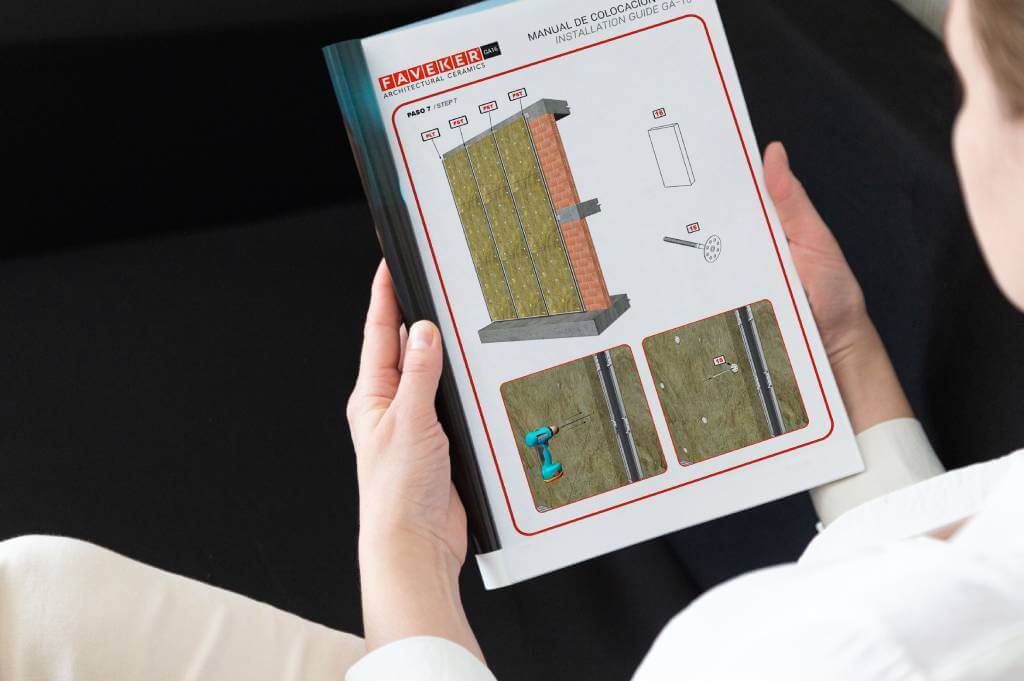 Manuales de colocación FAVEKER® para fachadas ventiladas con guías detalladas para la instalación de sistemas GA16 y GA20.